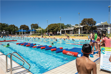 Inflatable log runner at Oakleigh Recreation Centre 50m outdoor pool